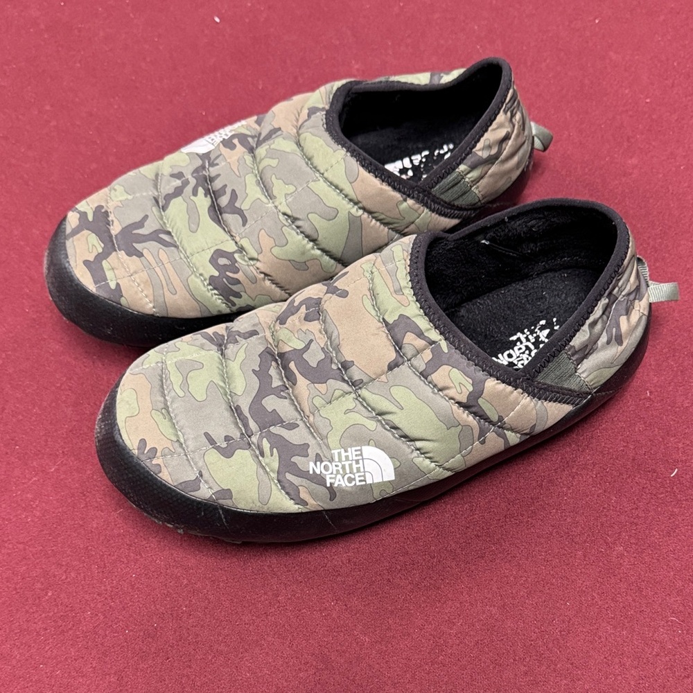 The North Face Kids' Camo ThermoBall Slip-On Shoes - Green Camo Sz 8
